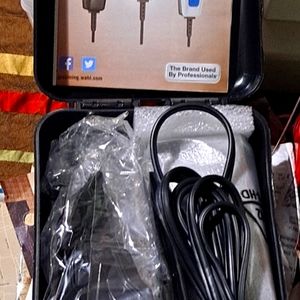 Men shaver  black  New in case